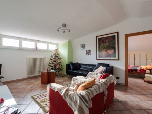 379 - Villa Carrara