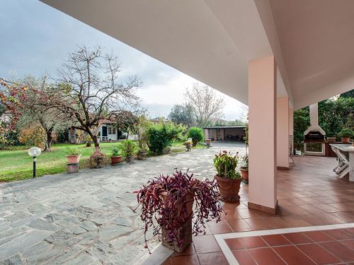 379 - Villa Carrara