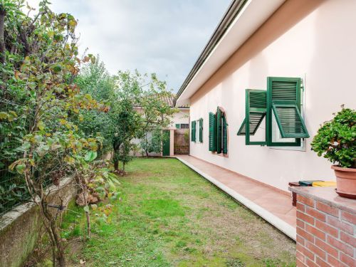 379 - Villa Carrara