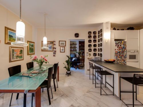 379 - Villa Carrara