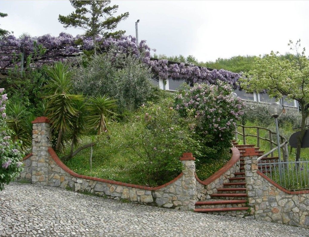 737 - Casa Castelnuovo Magra
