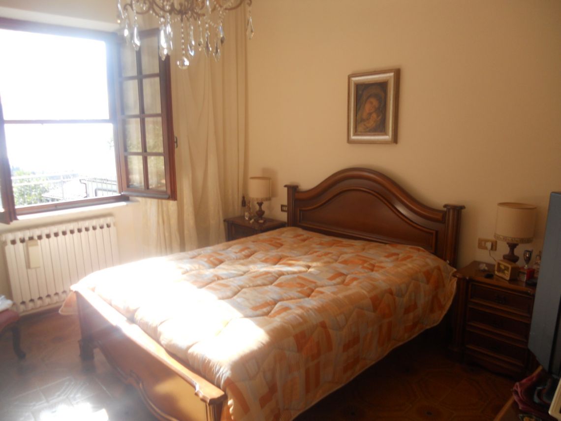 737 - Casa Castelnuovo Magra