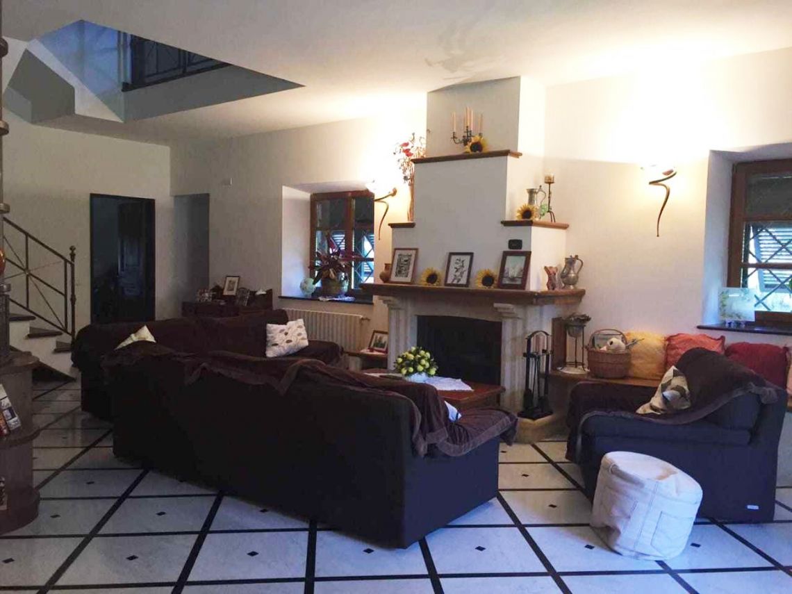 749 - Villa Castelnuovo Magra