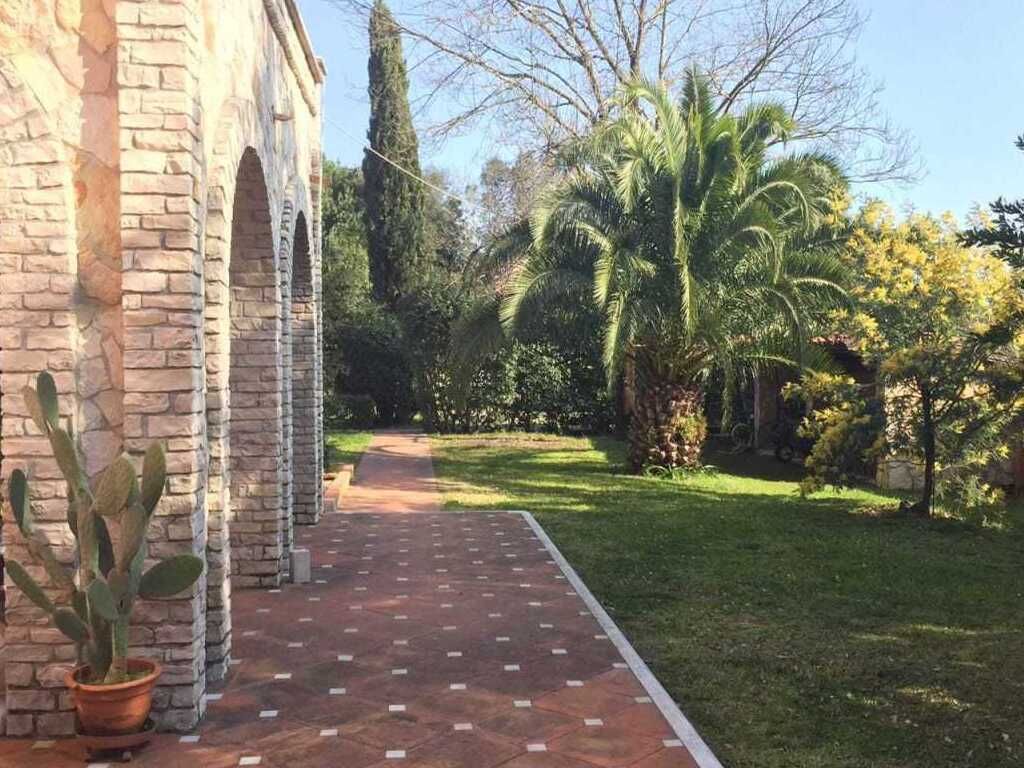 749 - Villa Castelnuovo Magra