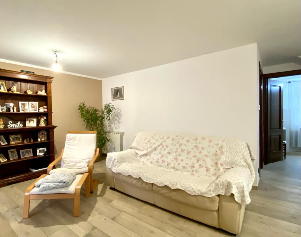 754 - Appartamento Sarzana