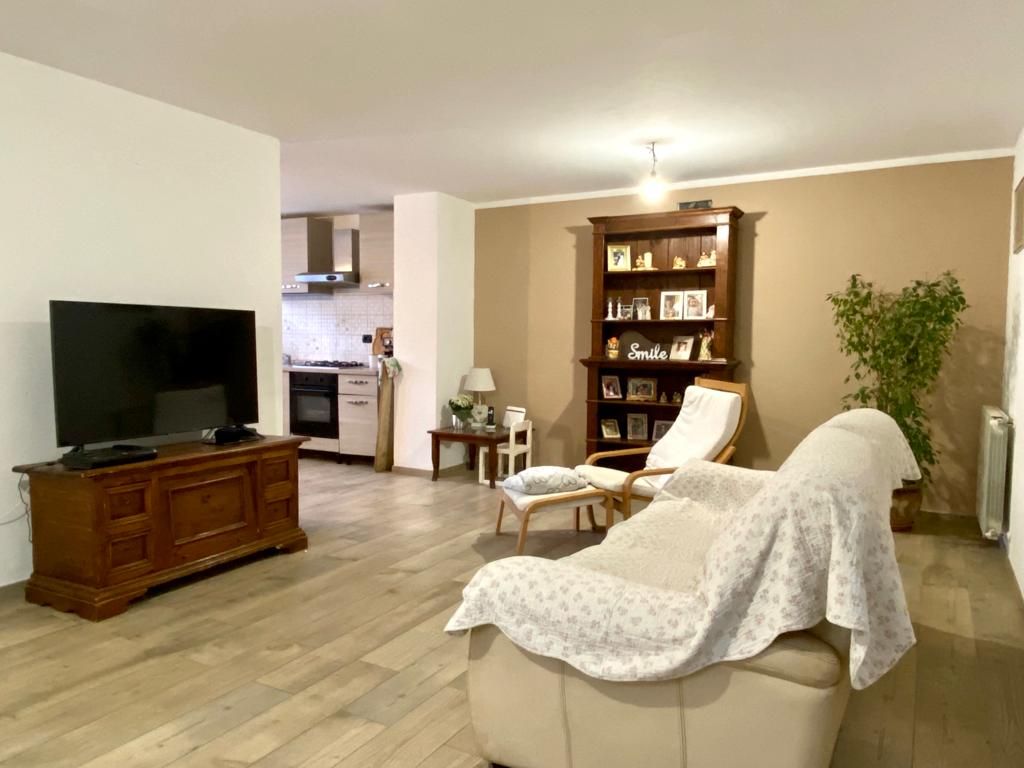 754 - Appartamento Sarzana