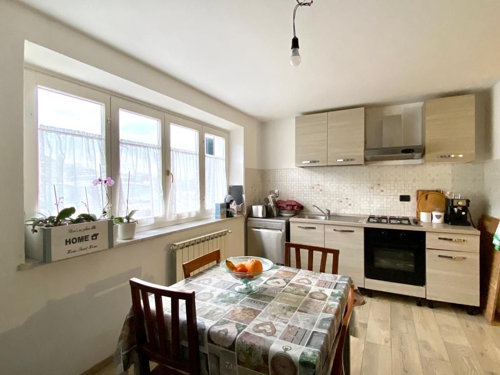 754 - Appartamento Sarzana