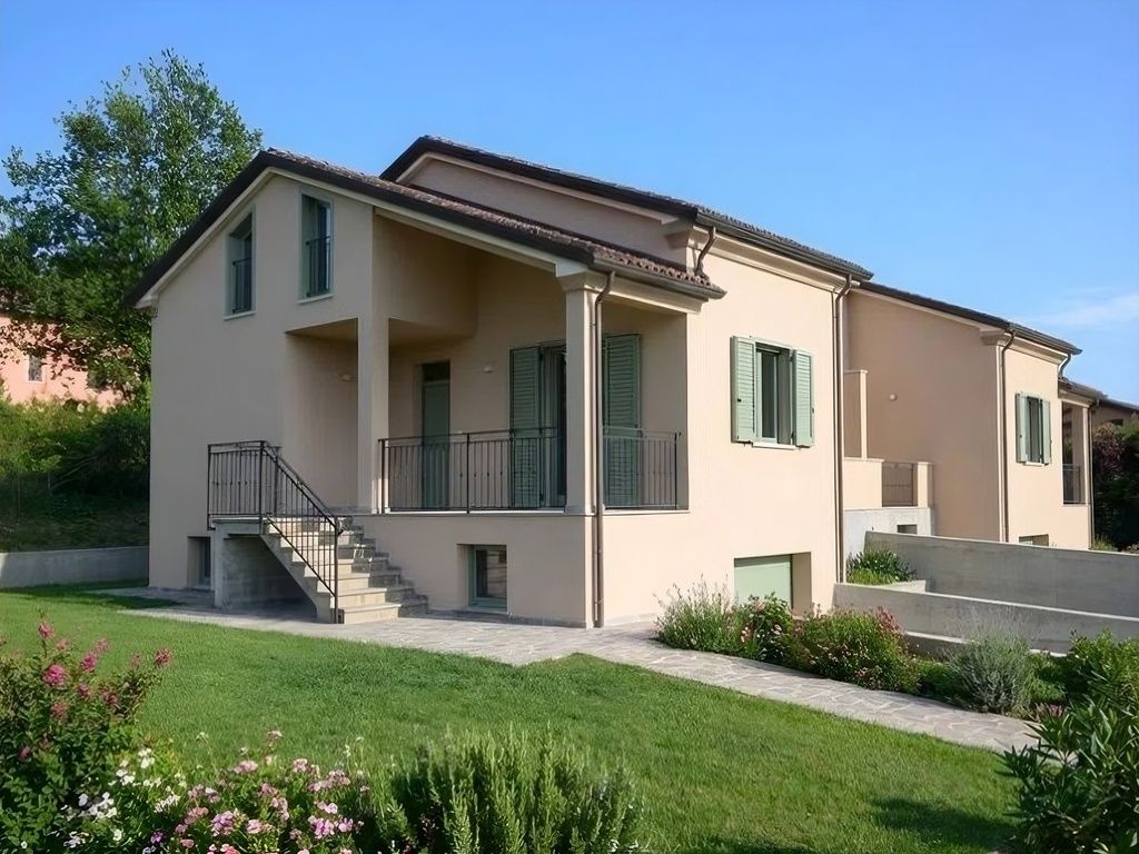 793 - Porzione bifamiliare Sarzana