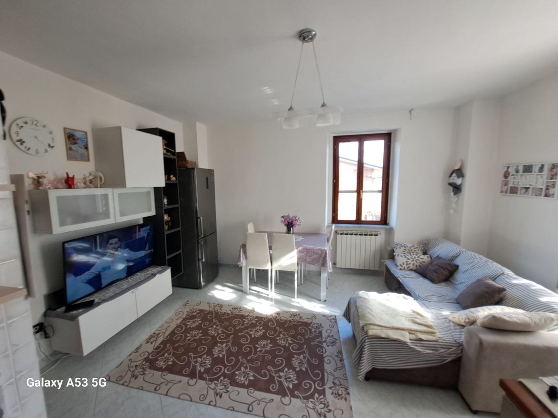 836 - Appartamento Sarzana