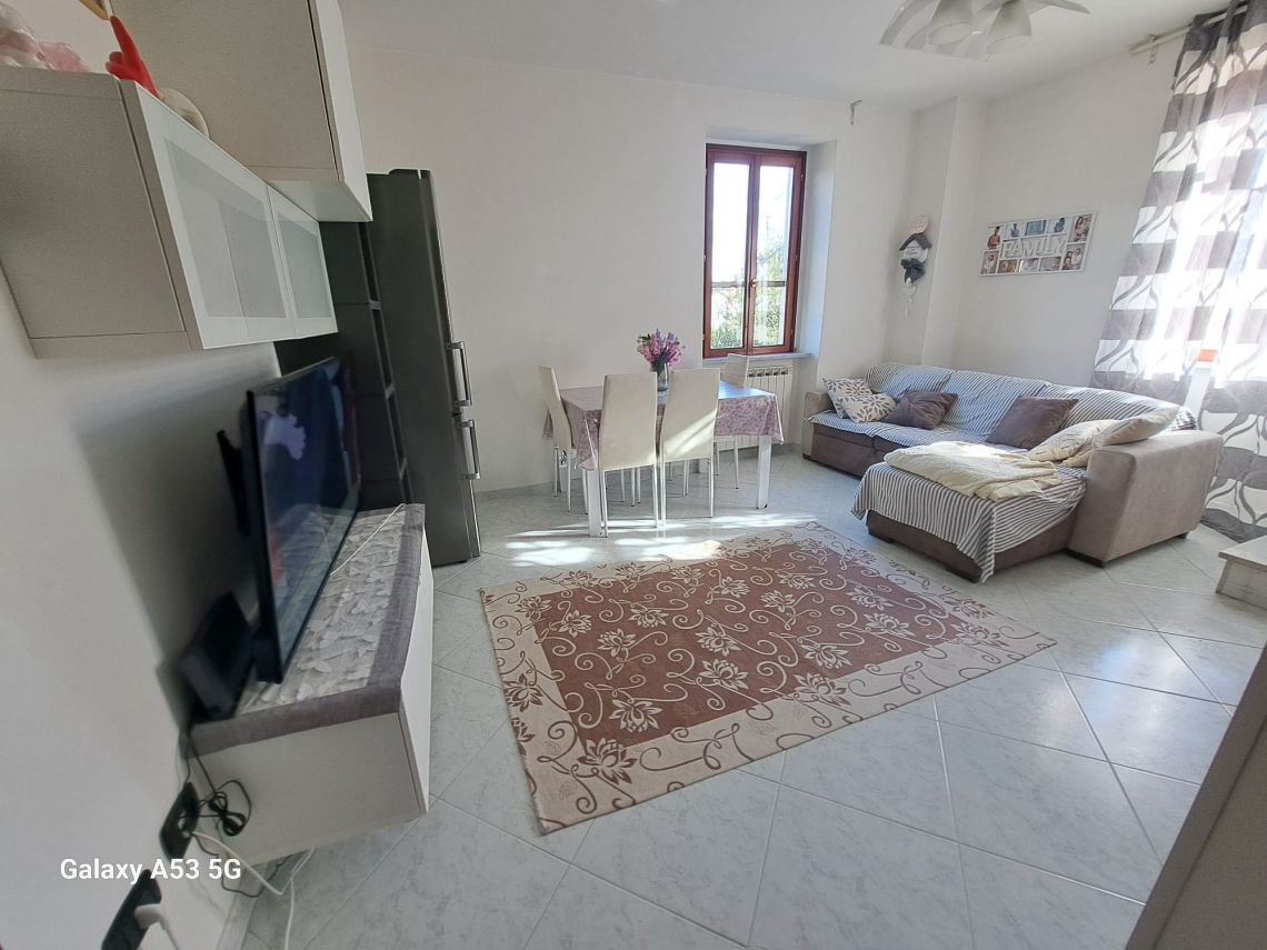836 - Appartamento Sarzana
