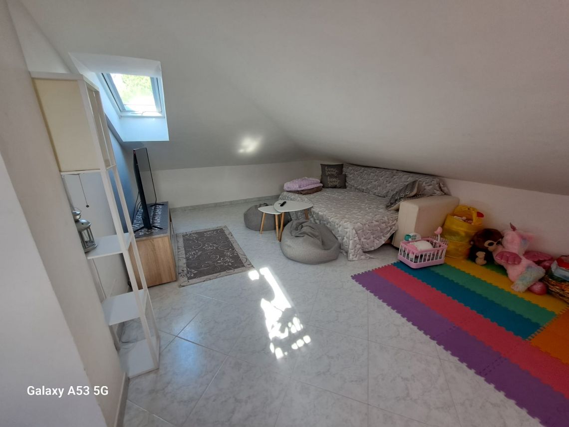 836 - Appartamento Sarzana