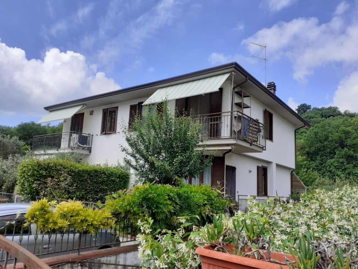 843 - Porzione bifamiliare Sarzana