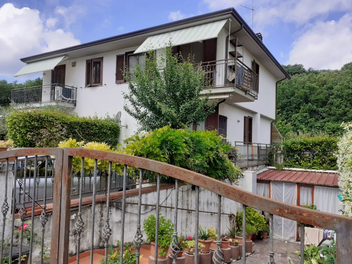 843 - Porzione bifamiliare Sarzana