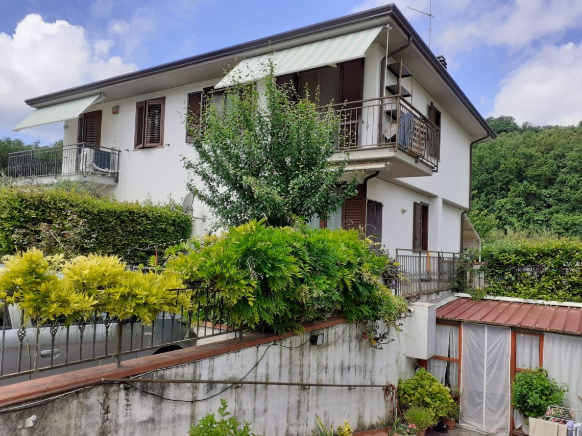 843 - Porzione bifamiliare Sarzana