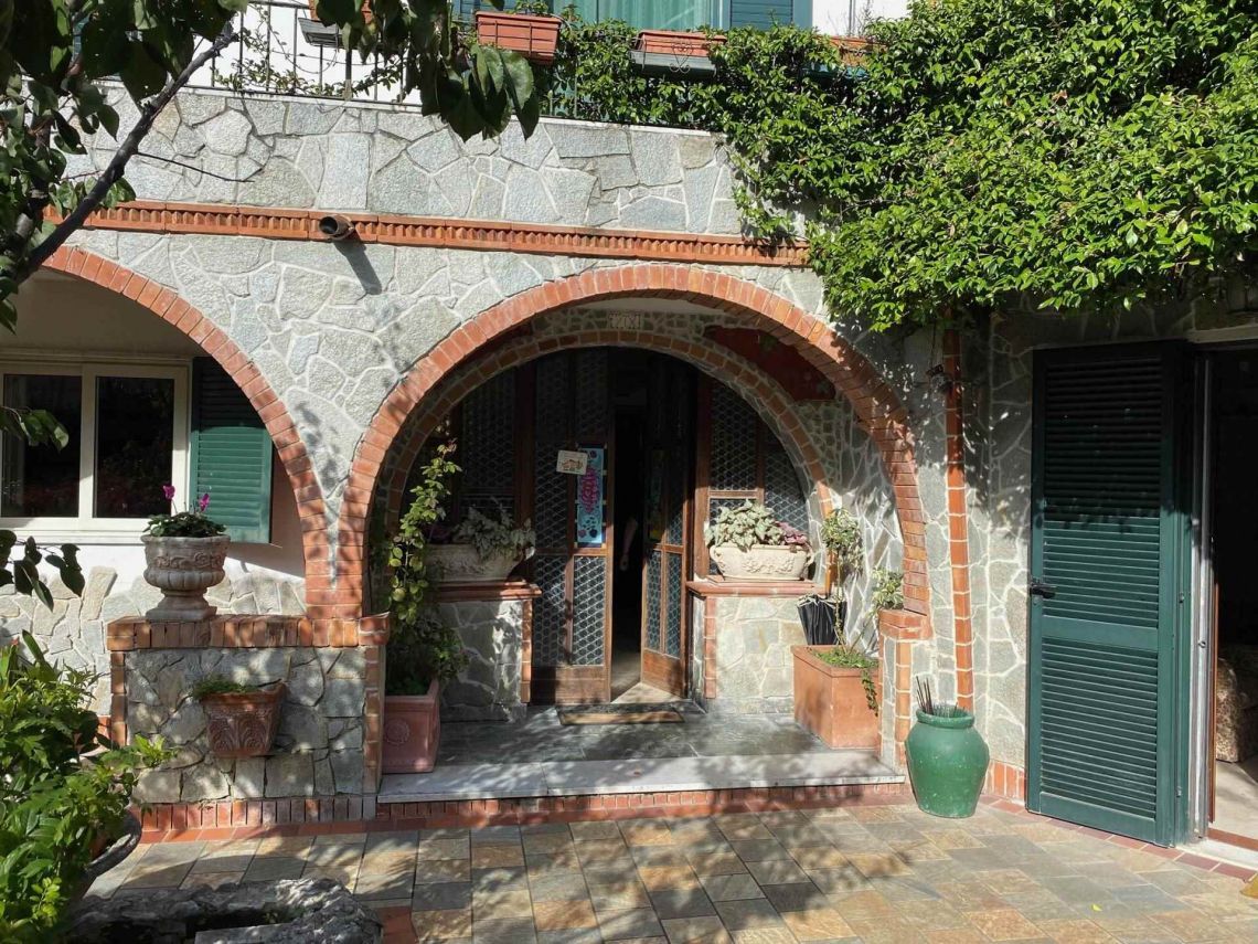 854 - Villa Carrara
