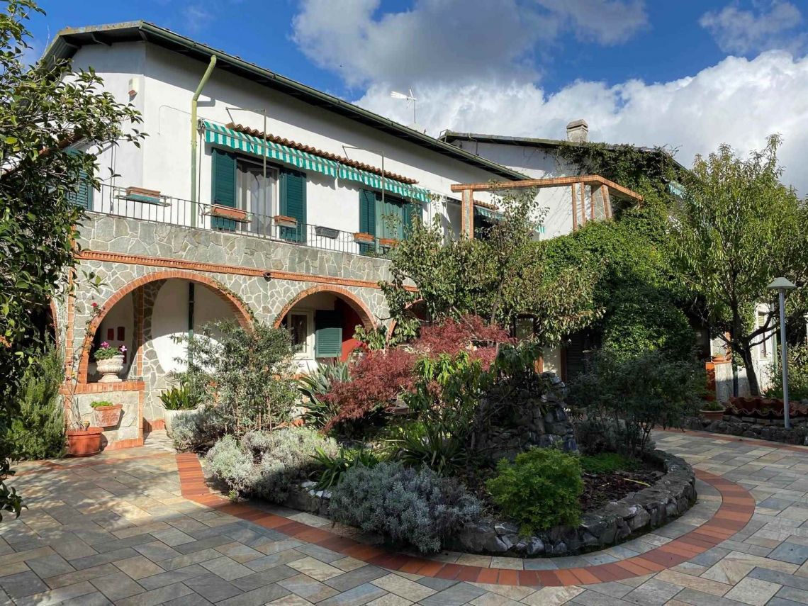 854 - Villa Carrara