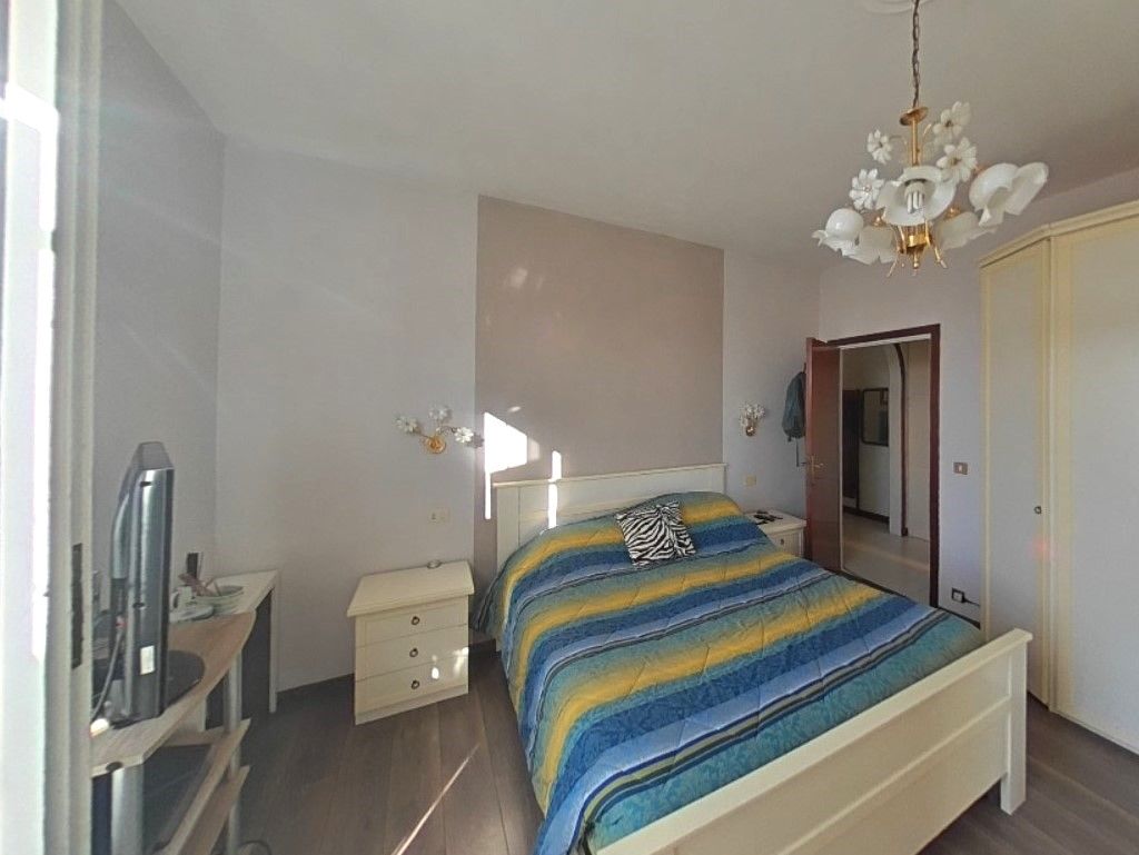 874 - Appartamento Luni