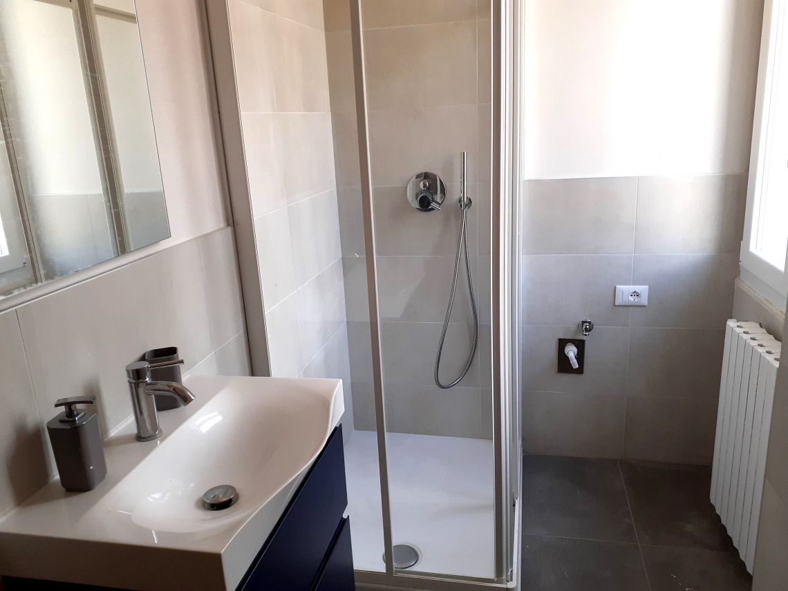 878 - Appartamento Sarzana