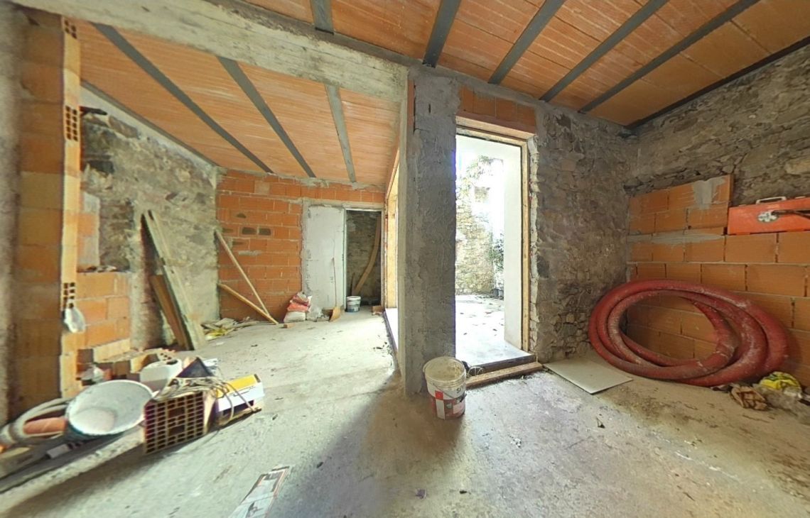 887 - Terratetto Sarzana