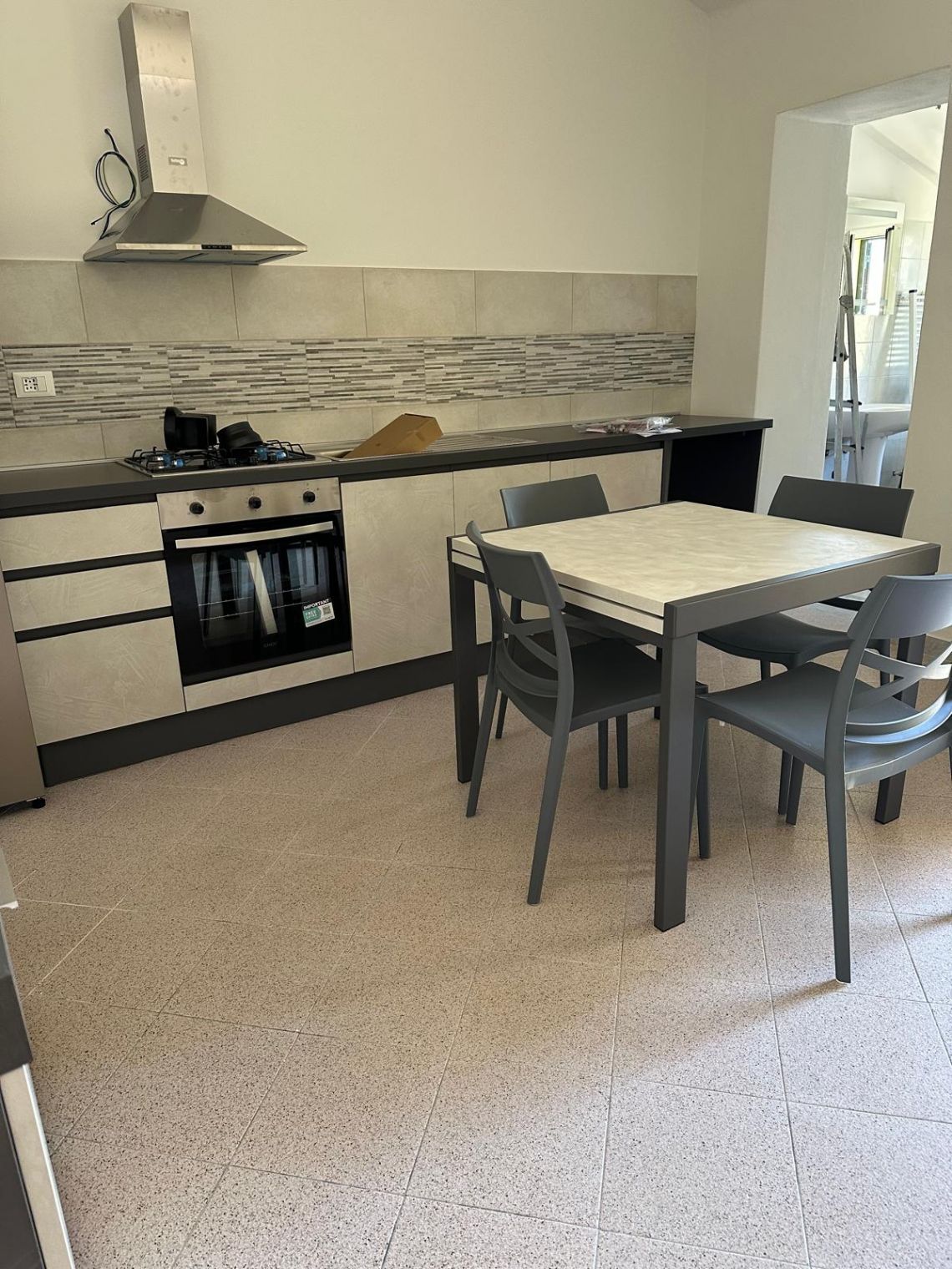 931 - Appartamento Carrara