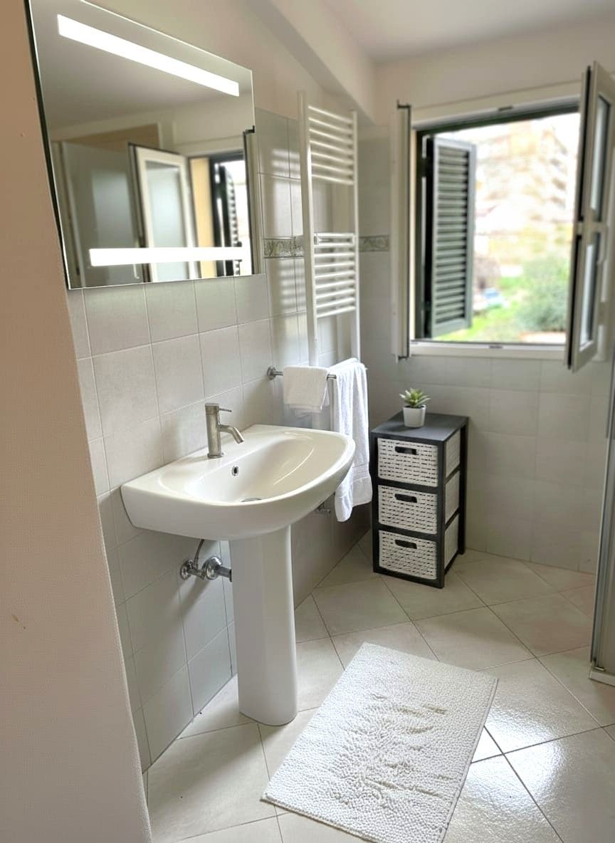 931 - Appartamento Carrara