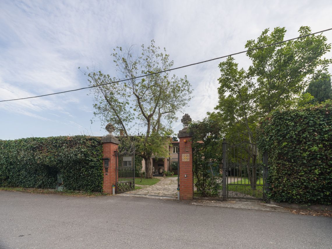 933 - Villa Vecchiano