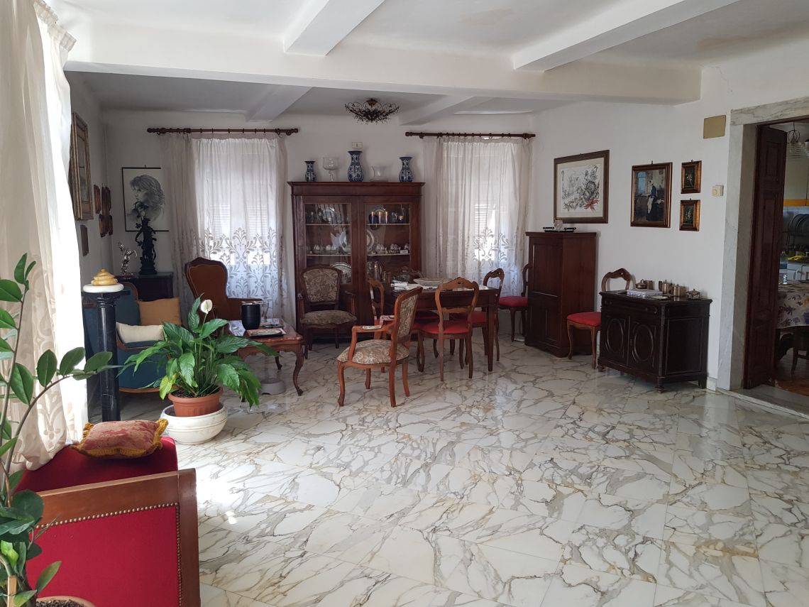 940 - Villa Carrara