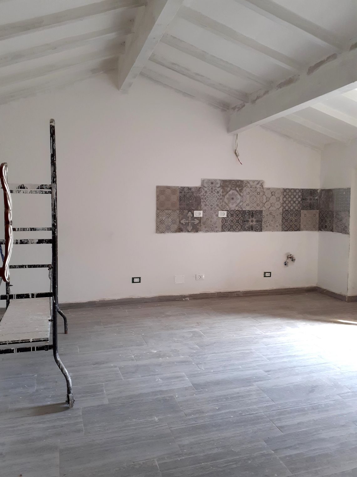 941 - Mansarda Carrara