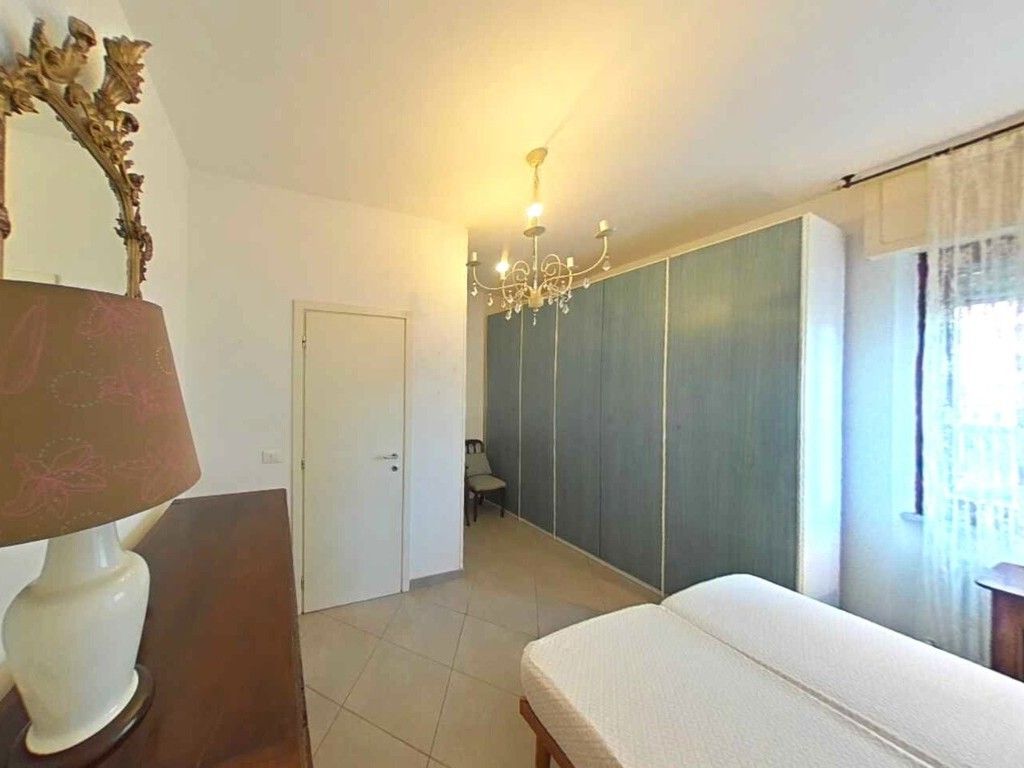 945 - Appartamento Carrara