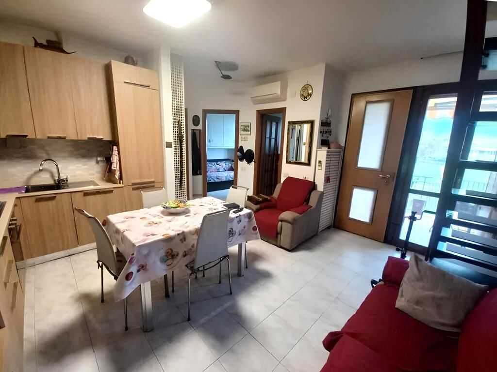 948 - Villa a schiera Luni