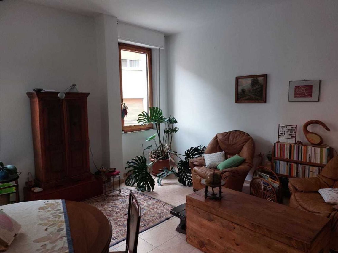 951 - Appartamento Sarzana