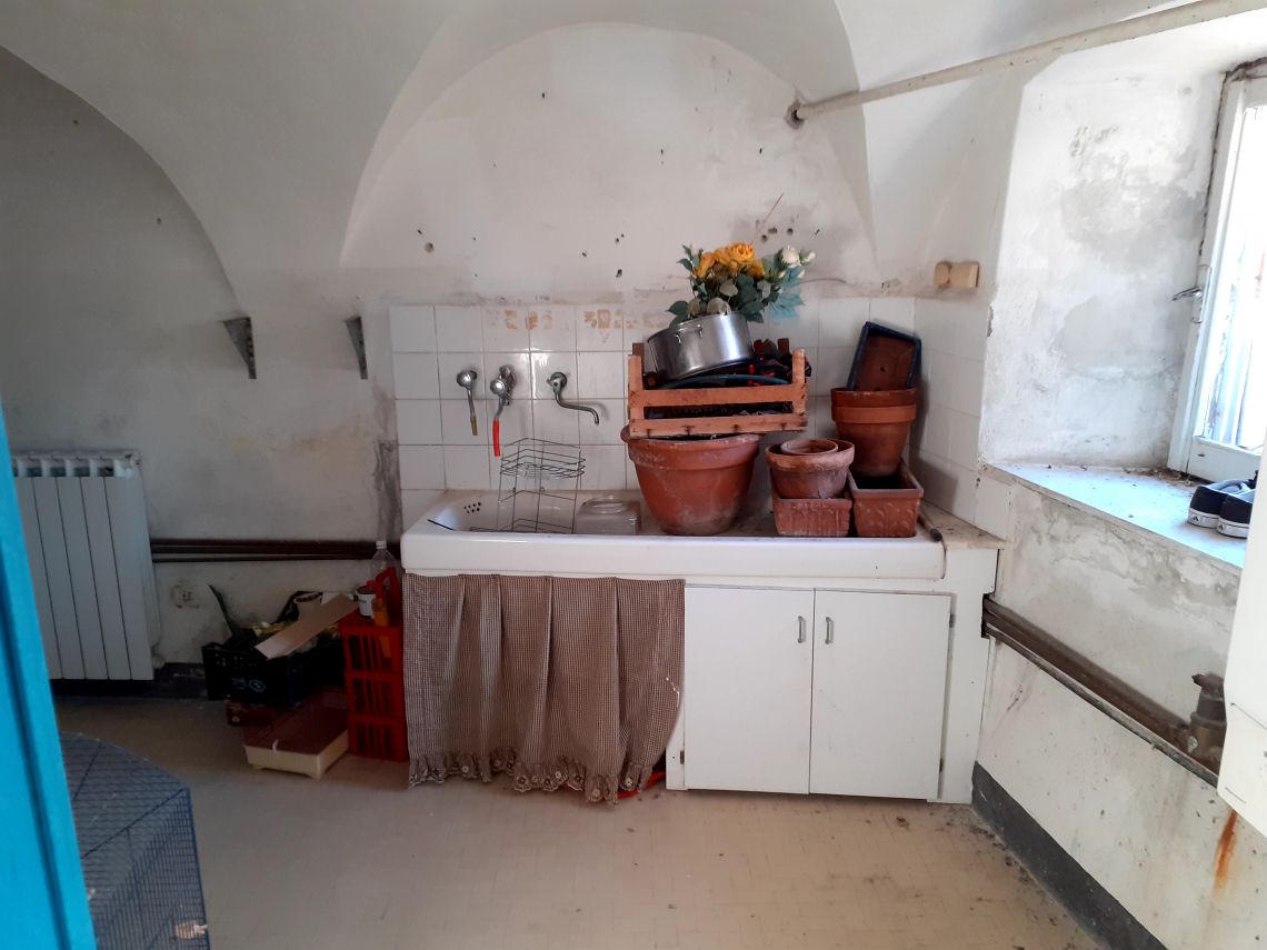 966 - Appartamento Sarzana