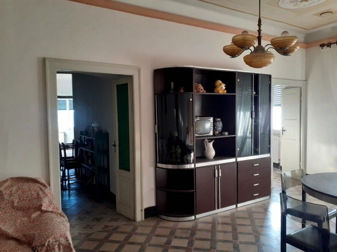 966 - Appartamento Sarzana