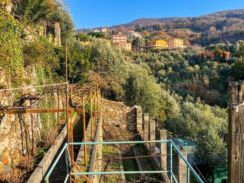 966 - Appartamento Sarzana