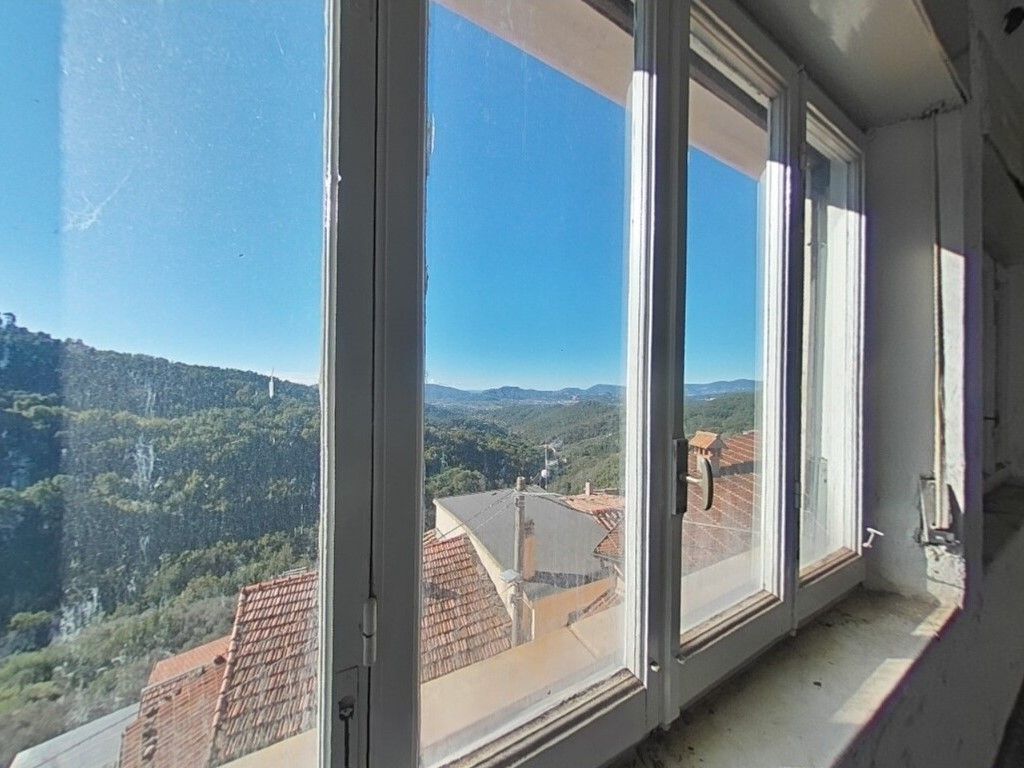 966 - Appartamento Sarzana