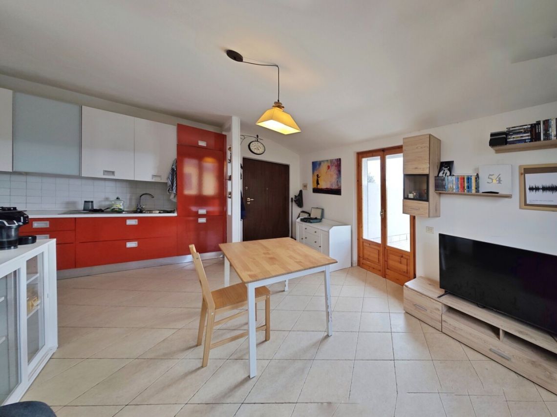 970 - Appartamento Sarzana