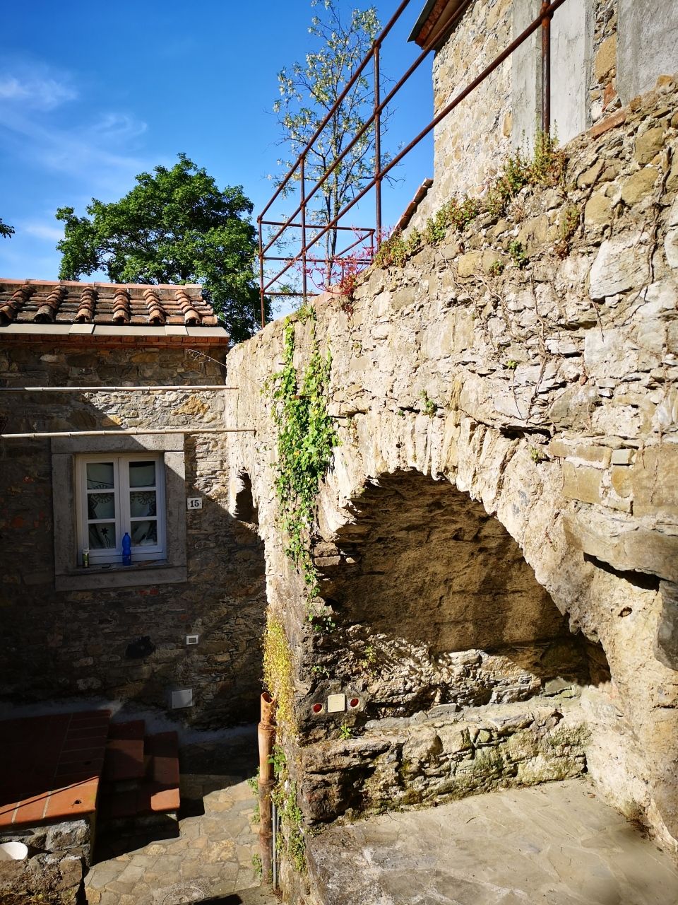 977 - Casolare Castelnuovo Magra