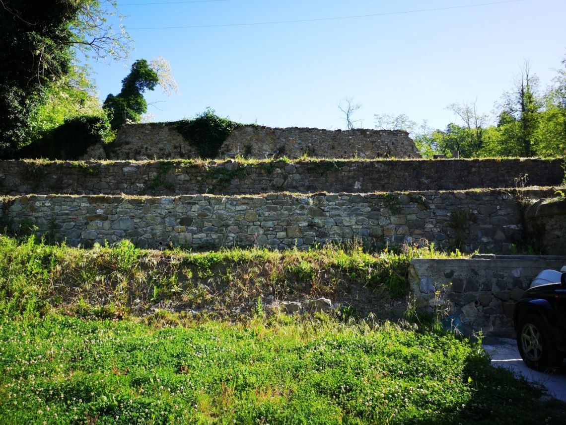 977 - Casolare Castelnuovo Magra