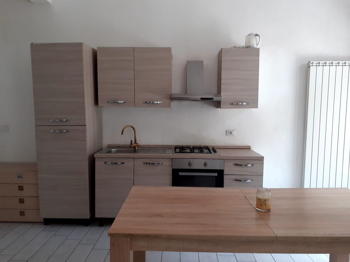 979 - Appartamento Massa