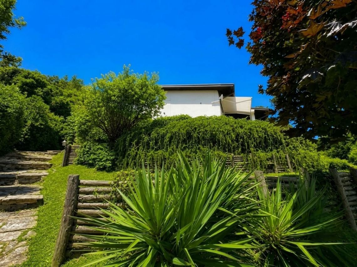 981 - Porzione bifamiliare Ameglia