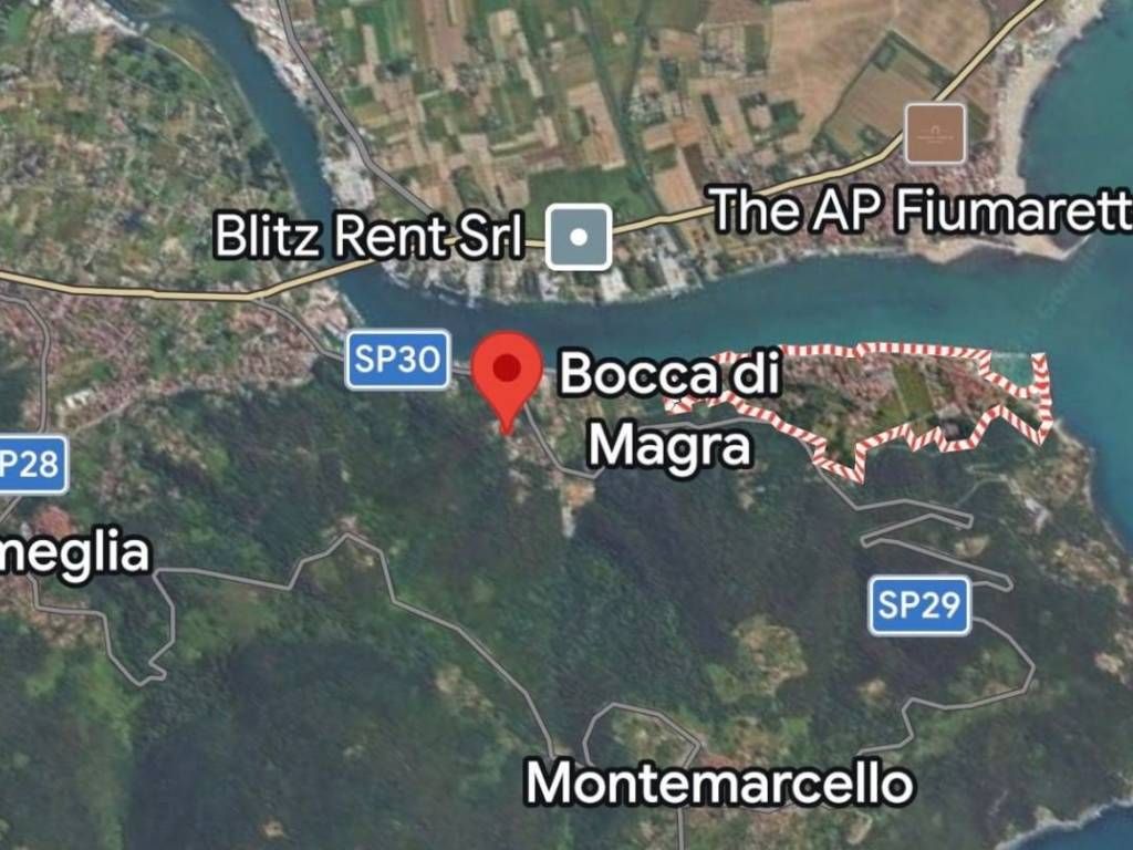 981 - Porzione bifamiliare Ameglia