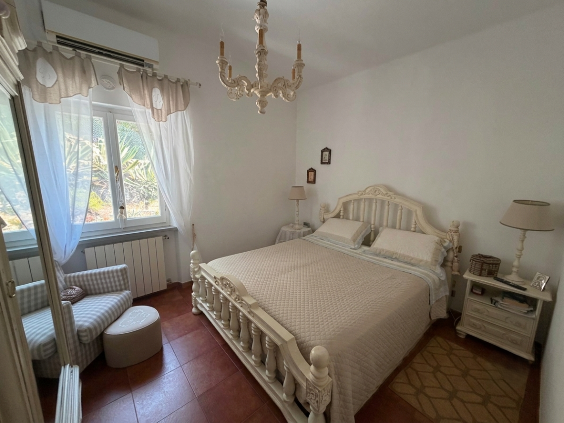 984 - Villa Bifamiliare Ameglia