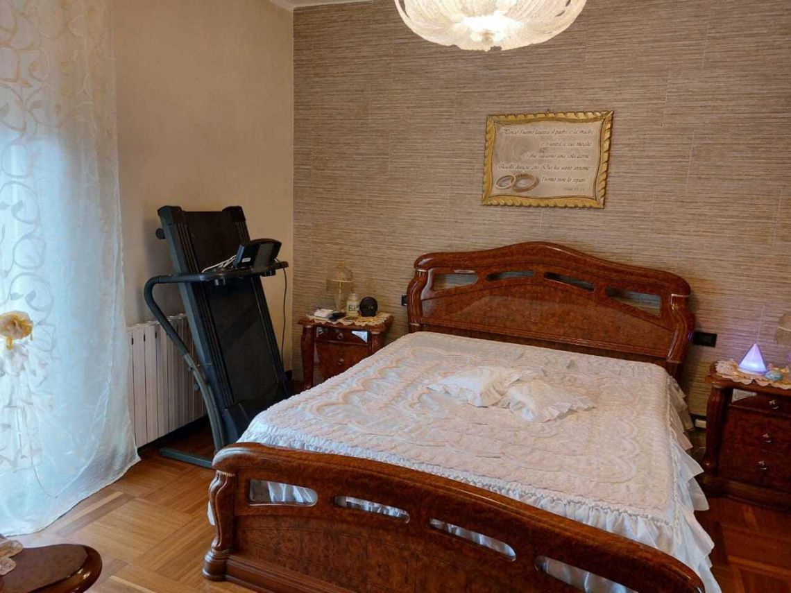 988 - Appartamento Carrara