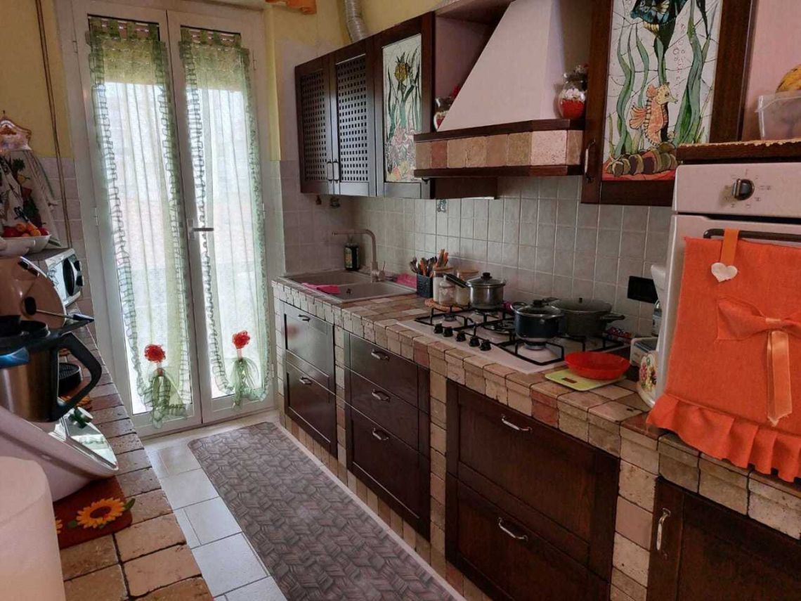 988 - Appartamento Carrara