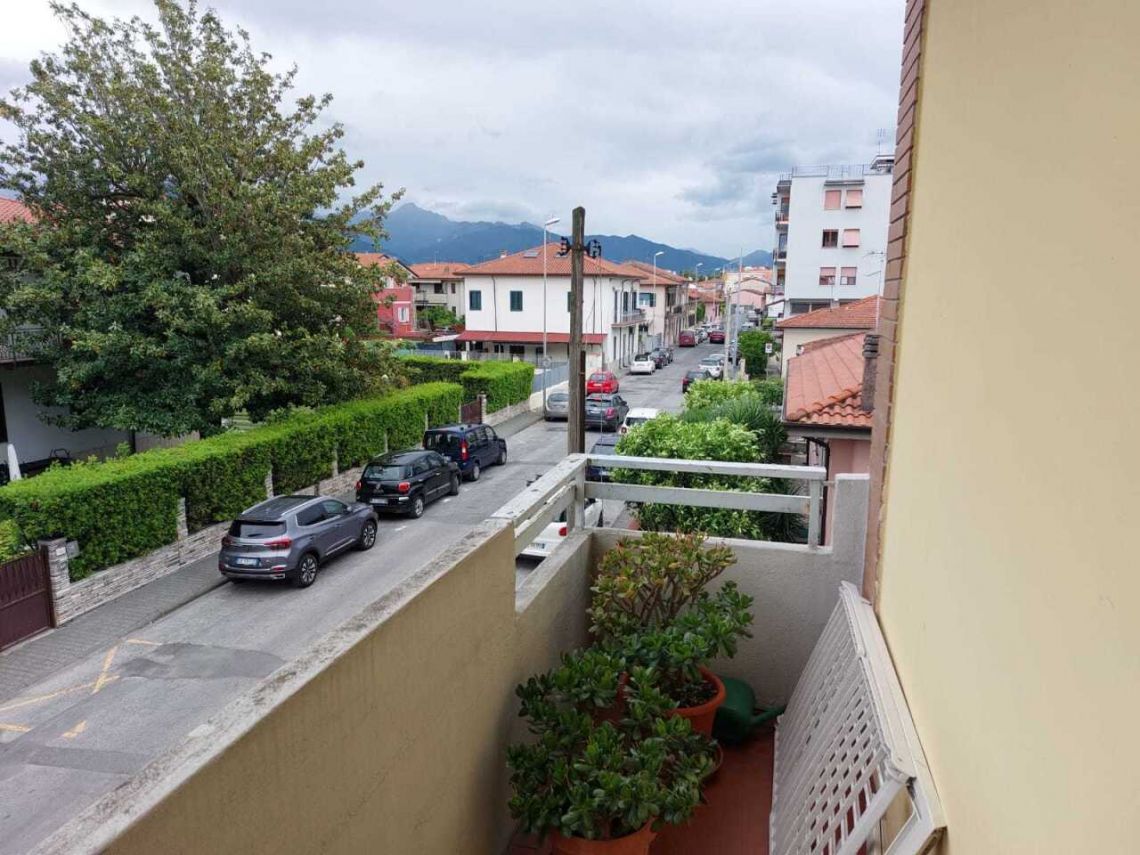 988 - Appartamento Carrara