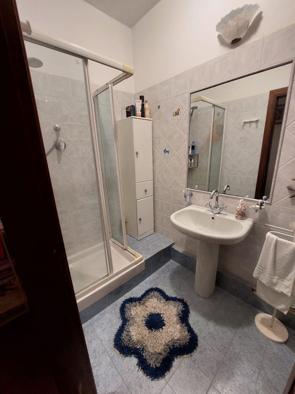 990 - Villa Bifamiliare Carrara