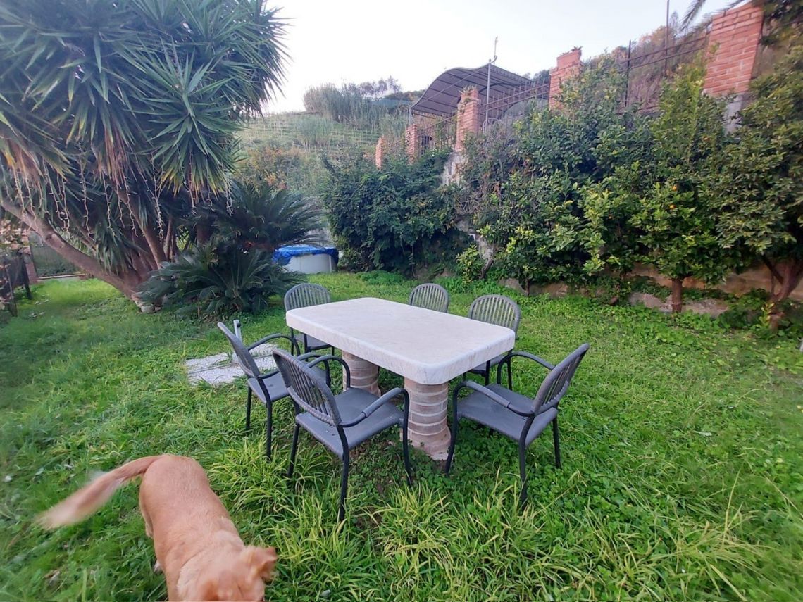 990 - Villa Bifamiliare Carrara