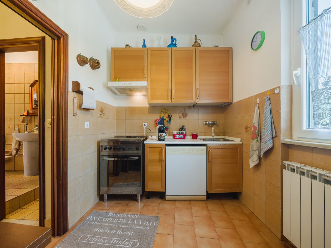 993 - Appartamento Sarzana