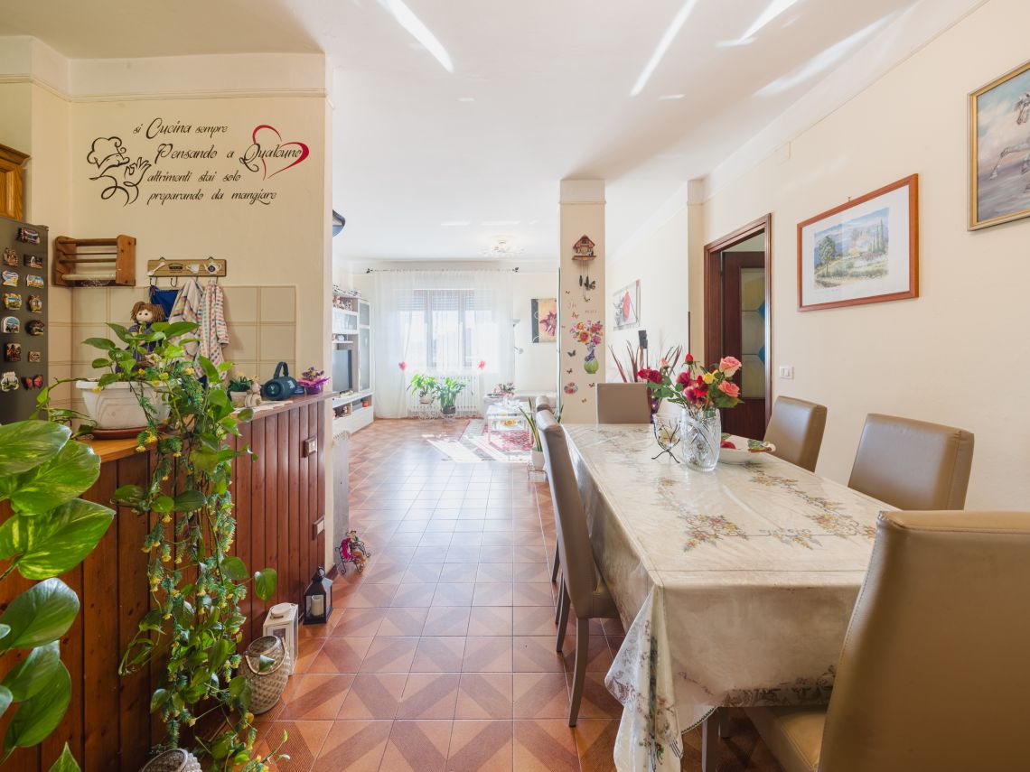 995 - Appartamento Carrara