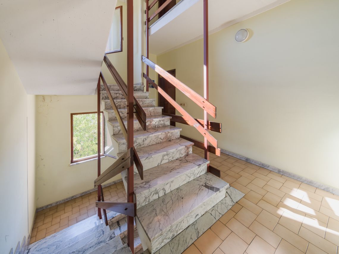 995 - Appartamento Carrara